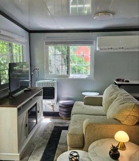 True House | Cozy Foldable Container Pipestem Getaway For 2