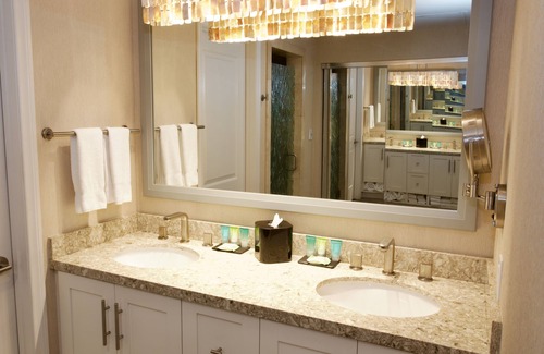 Village of La Jolla Hotel | Inn By The Sea La Jolla