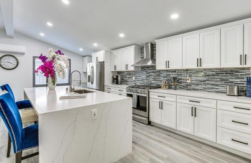 Serra Mesa House | Mission Valley Home 5 Mi to SDSU Campus