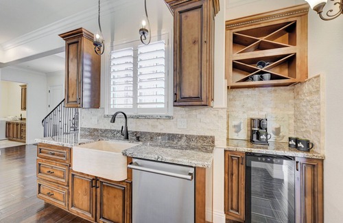 Paradise Hills House | The Castle-Pool/Spa/Billiard