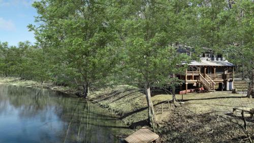 Great Cacapon House | Waterfront w Hot Tub Fire Pit Deck & Water Toys