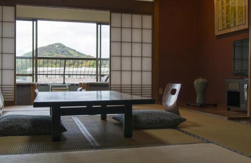 Izu Nagaoka Onsen Hotel | 伊豆長岡温泉 ホテル茜