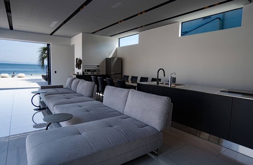 Minami-komatsu Villa | 1 Villa with private beach, boat jet, etc. can be directly unloaded Vacation Rental