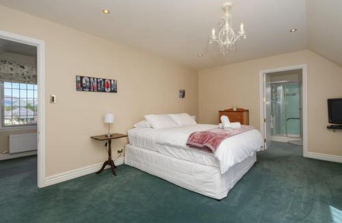 Hanmer Springs House | 133 Rippingale Road - Peaceful Retreat - Spa Pool & Stunning Gardens!