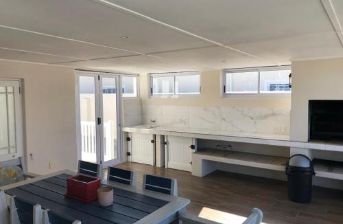 Westcliff House | 147 Abalone-Inn