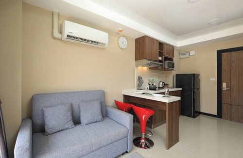 Nai Harn Apartment | 1BR Apartment Mountain View NaiHarn Capital Pro