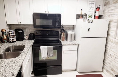 Charleston Condo | 2bd 1 bath unit and you can see the golf course