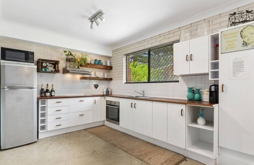 Kingscliff Villa | 3 bedroom fully self-contained Villa is located in a quiet street at the northern end of Kingscliff.