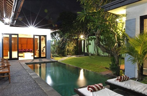 Dyanapura Villa | 3 Bedroom Private Pool Villa in Central Seminyak, Shops, Beach, Housekeeping!