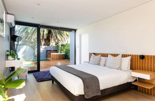 Fresnaye Villa | 3 BR Fresnaye Family Home with Fire place, Braai & Hot Tub