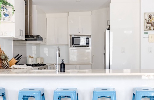 Alexandra Headland Apartment | 3 mins walk to beach, beautfiul location, plenty of space for everyone