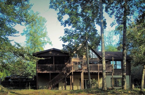 Rutherfordton Cabin | 4 bed, 3 bath sleeps 10. River front, 3 miles from TIEC