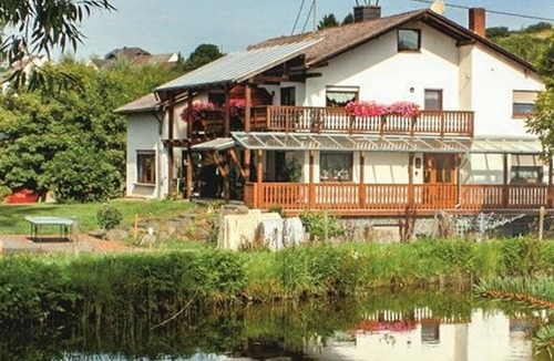 Hunerbach Apartment | 4-bed apartment 1A - farm Meisenthaler-mill