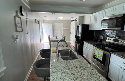 Marietta House | 4-bedroom house/2 suite. Total 3 amazing bathrooms Marietta with AC, WiFi