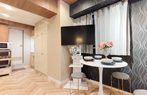 Kabukicho Apartment | 4 min walk from the nearest station in the most prosperous town in Shinjuku City Apartment room