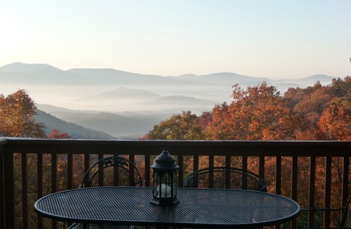 Fairview House | 5 BR Private Estate on 12 acres! Stunning Views! 17 min. to downtown!