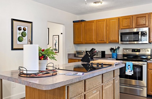 Mill Ridge House | 9 Suite Mountain Lodge with 10 Bathrooms, Pool, Fire Pit, 2 Hot Tubs, Game Room