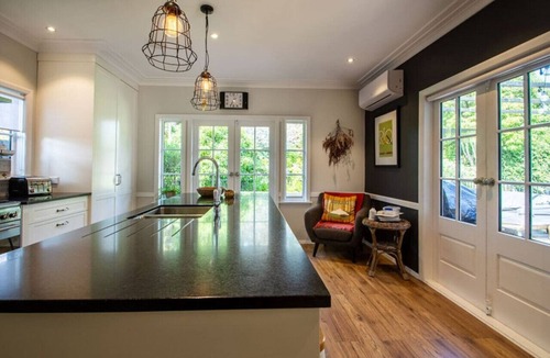 Lynmore House | A Cosy Hideaway | Hot Tub, Garden & Warm Character Home