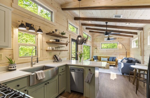 Oconee County Cabin | A Lakefront Tiny Cabin: Hot tub, Kayaks, SUP, Canoe, Hike, Near Jocassee