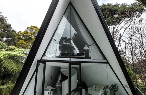 Ostend House | A NZ architects holiday home