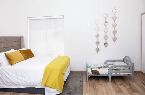 Bloubergstrand Bed & Breakfast | A peaceful and safe area, just minutes from the beach, bars, and restaurants.