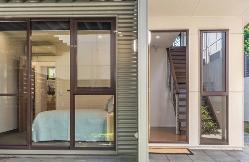 North Creek House | A PERFECT STAY - Bare Feet