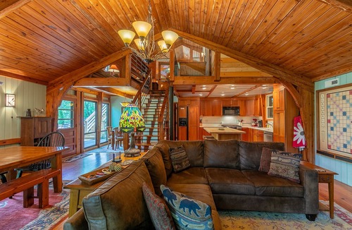 Sugar Grove Cabin | A River Mist Secluded on 6 acres of the Watauga River hot tub pet friendly