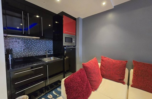 Patong Condo | Absolute Bangla Jacuzzi Suite Condo