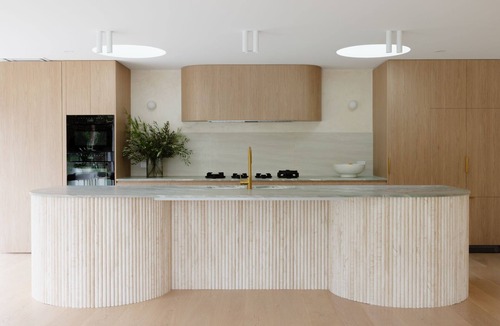 Warana House | Absolute beach front masterpiece fit for a small family