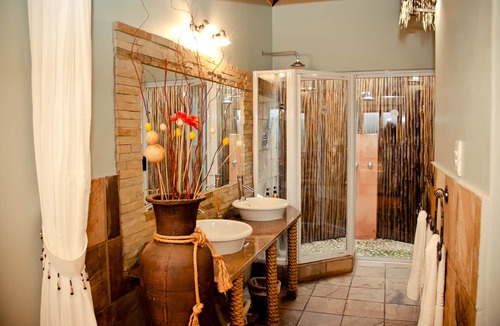 Addo Cabin | Addo Dung Beetle Guest Farm