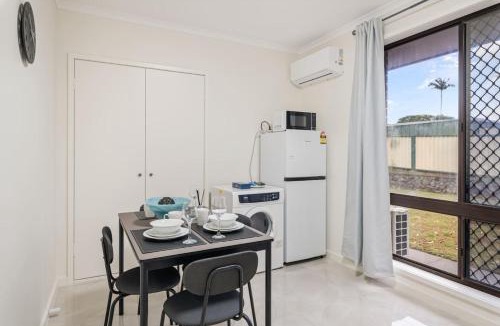 Eight Mile Plains House | Affordable Comfort Cozy Stay with All Essentials