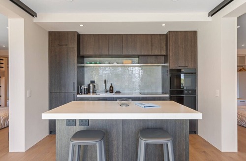 Wanaka Apartment | Alp Studios Apartment 2