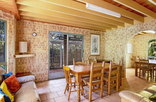 Rainbow Beach House | Amaroo - Rainbow Shores. Room For Everyone! Walk to the Beach! Pool