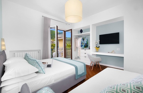 Sorrento Apartment | AMAZING NEW LUXURY APARTMENT - SORRENTO CENTER