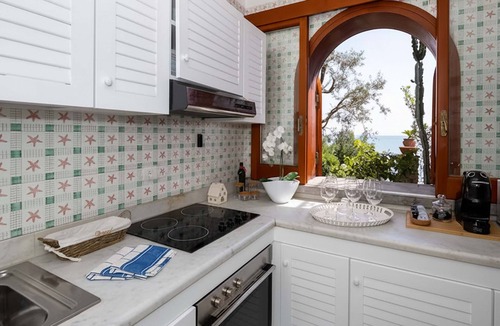 Marina del Cantone House | AMORE RENTALS - Casa Giovanna B - Nerano apartment with hot tub and direct sea access