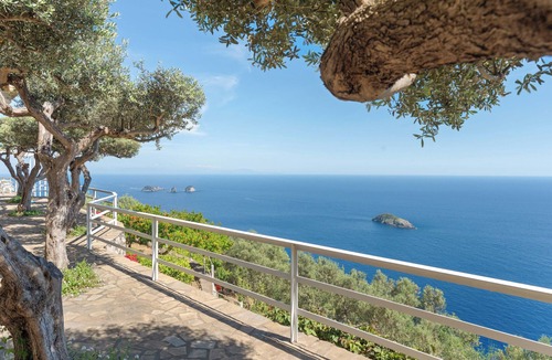 Sant'Agata sui Due Golfi Villa | AMORE RENTALS-Villa Lantana-Nature Oasis with Panoramic Jacuzzi near Amalfi