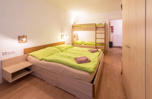 Konigsleiten Apartment | Apartment in "Chalet Central - Top CC6" in the Ski Area with Shared Sauna