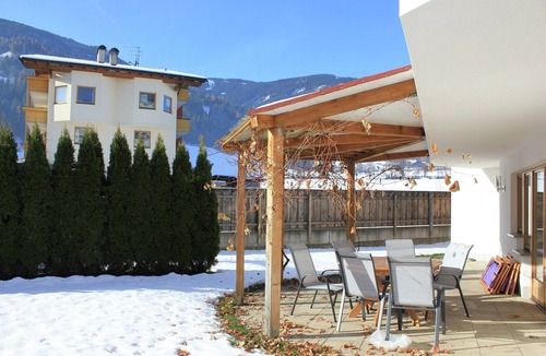 Kaltenbach Apartment | Apartment in Kaltenbach near Ski Lift