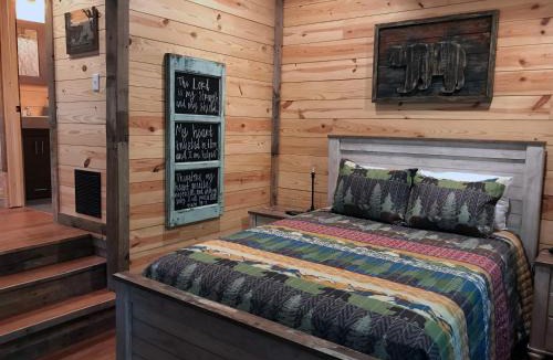 Sevierville House | Art Loft