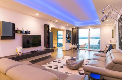 Syracuse Villa | Artemare