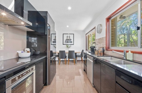 Ashmore House | Ashmore Grove Hideaway | BBQ and Alfresco Dining