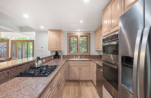 Aspen Condo | Aspen Alps Three Bedroom Condo - ground floor and walking distance to town