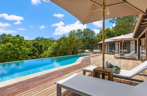 Federal House | Bates House Federal - Tranquil Federal Estate Getaway