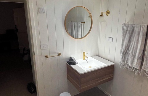 Kelso Bed & Breakfast | Bathurst River House B & B Room 3 Upstairs