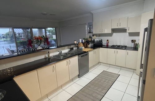 Helensvale Bed & Breakfast | Beach House on the Gold Coast Canal - Room 2
