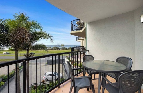 Alexandra Headland Apartment | Beachfront at Alex - Best Location for Resort Living