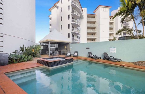 Alexandra Headland Apartment | Beachfront at Alex - Best Location for Resort Living