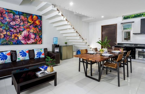 Rawai House | Beachfront Chocolate Pool Villa