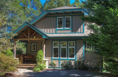 Foscoe House | Bearfoot Lodge at Echota Resort - Pool, Gym, Fishing Access, Private hot tub