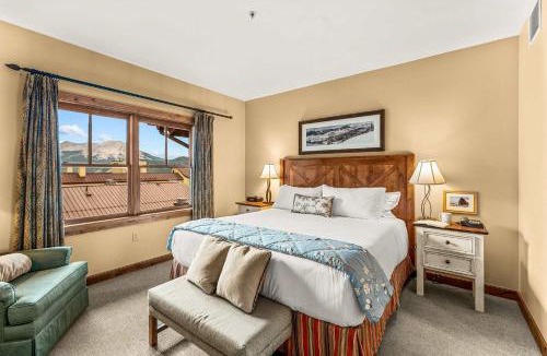 Mount Crested Butte House | Beautiful 1 Bedroom with Full mountain views